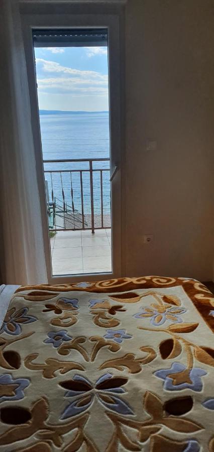 Adriatic Beach Suites Omiš Exterior foto